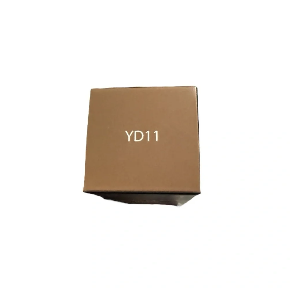 Douce Caché Crème Satin Foundation - Shade YD11 (30ml / 1.01 fl oz)